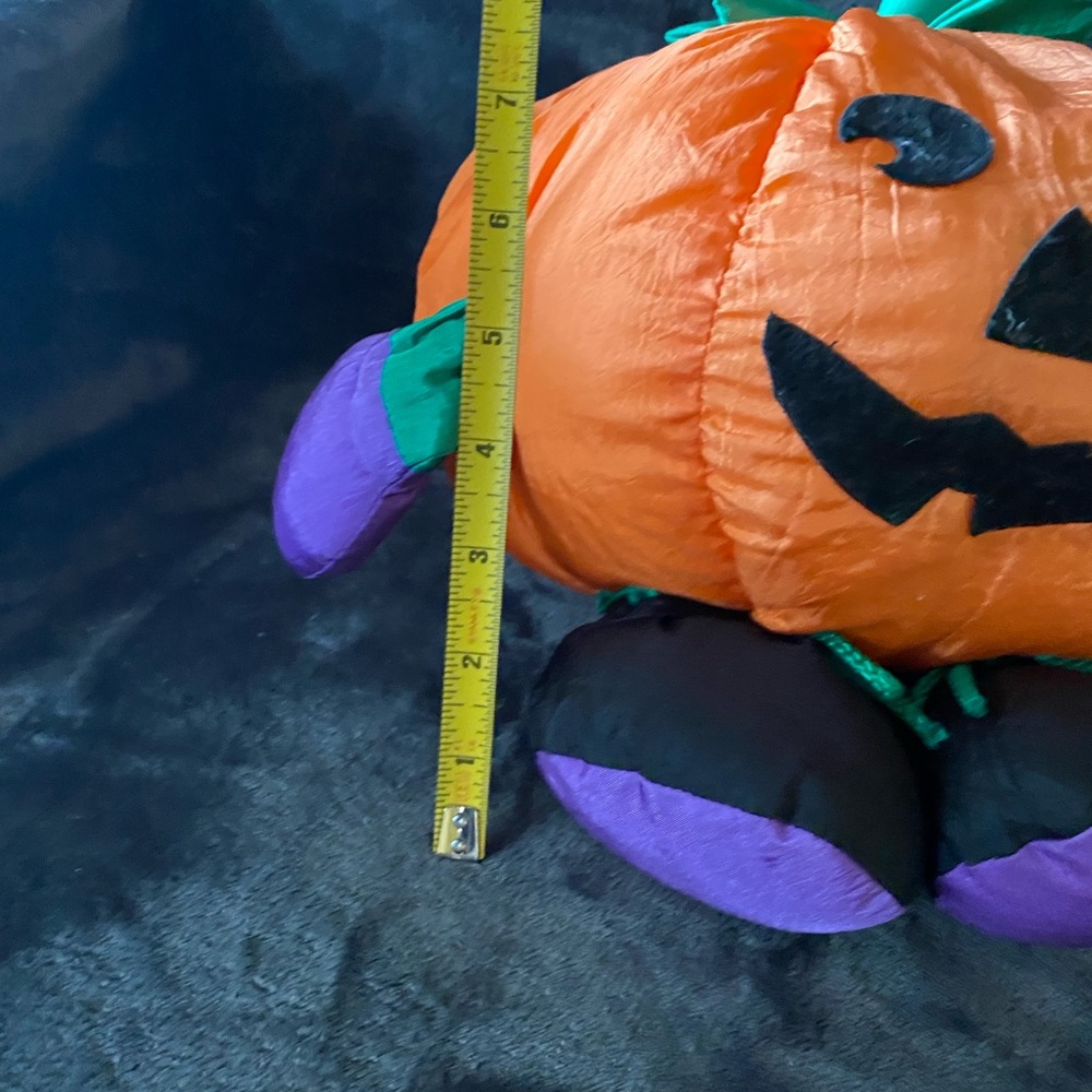 Vintage Jack ‘o Lantern “puff-a-lump” style nylon decor/toy - Picture 12 of 12